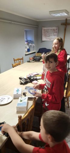 3d203c55e9994eb3180eb32e2b01e642