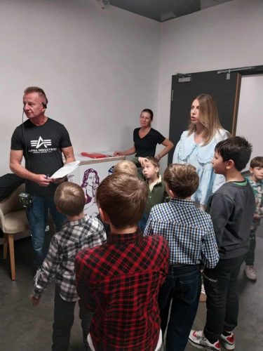 att.-XCSTHItZN2kgVKMR4P9Tm1pw5zRAX7dgiWrvBt b9Y